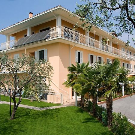 Hotel Panoramica Salò Eksteriør bilde