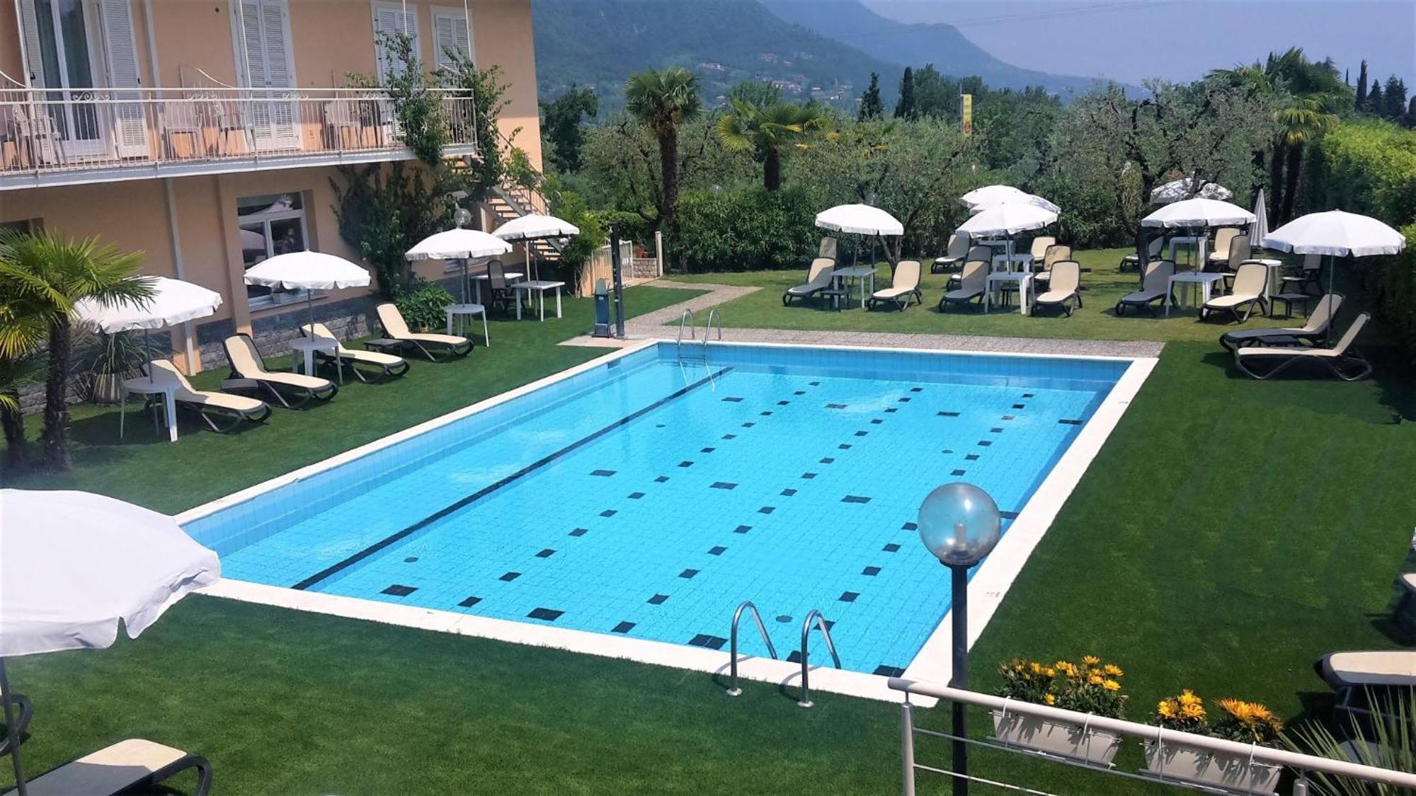 Hotel Panoramica Salò Eksteriør bilde