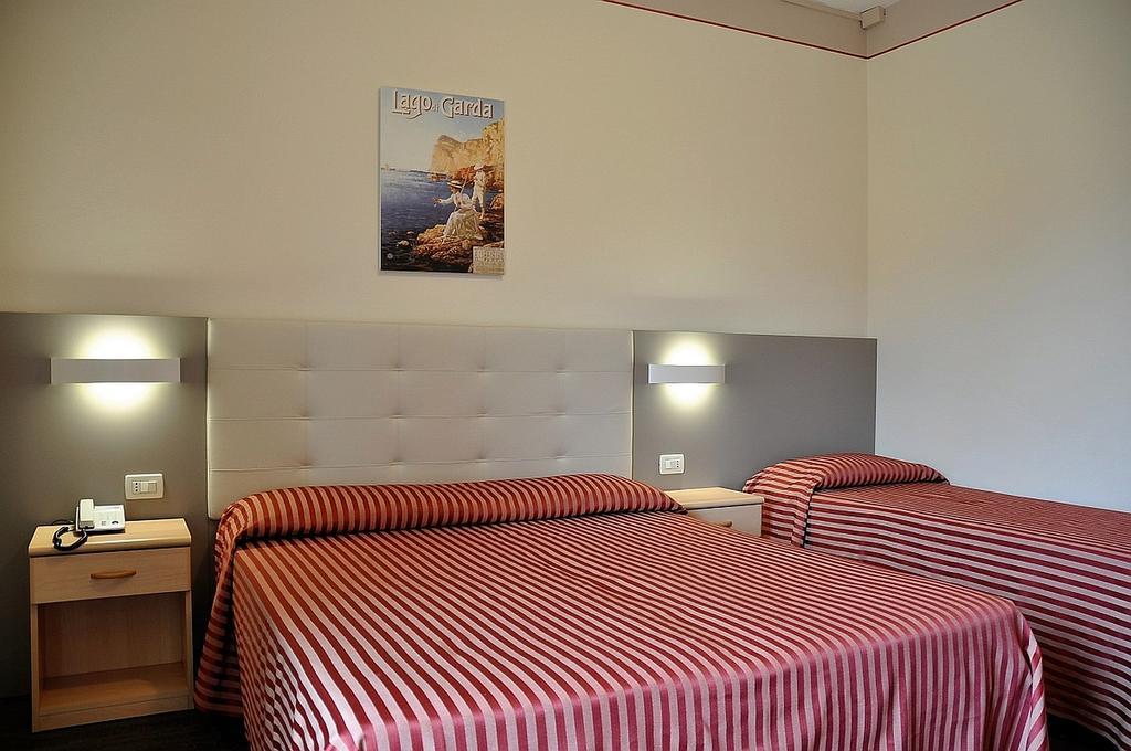 Hotel Panoramica Salò Eksteriør bilde